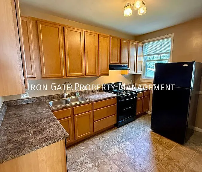 6470 Wanda Ave — Photo 10