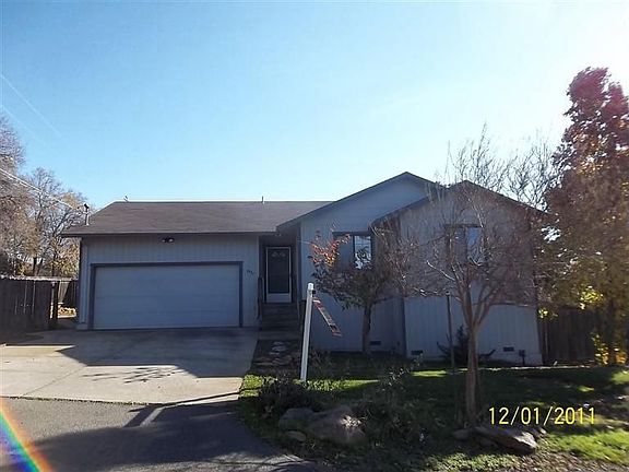 2nd image of 2737 Spear St