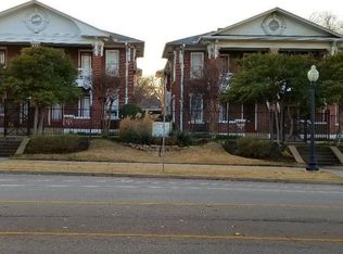 901 N Bishop Ave APT C, Dallas, TX 75208