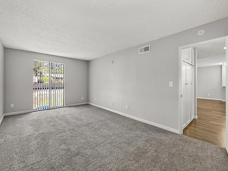 Prado Apartments — Photo 65