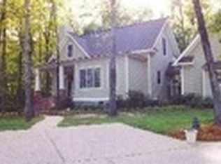 2581 W Lakeshore Dr, Starkville, MS 39759