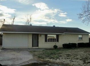 2005 Carol Dr, Kennett, MO 63857