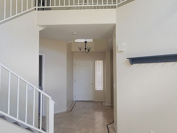 4th image of 5424 Silverheart Ave