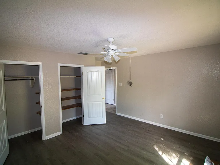 2245 Brighton Dr — Photo 27