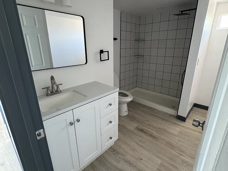 268 E Rolling Hills Dr — Photo 6