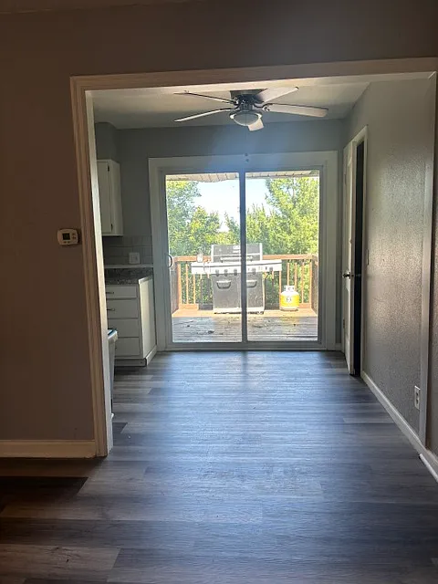 2 bed, 785 sqft, $1,100 — Photo 3
