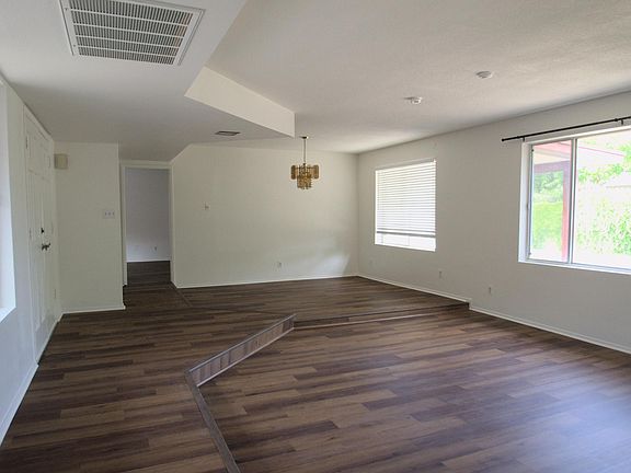 5th image of 4636 W Charleston Ave
