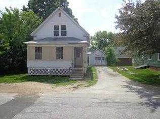 16 Knapp St, Livermore Falls, ME 04254