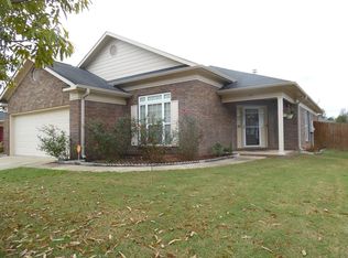 22 Devonshire Dr, Phenix City, AL 36870