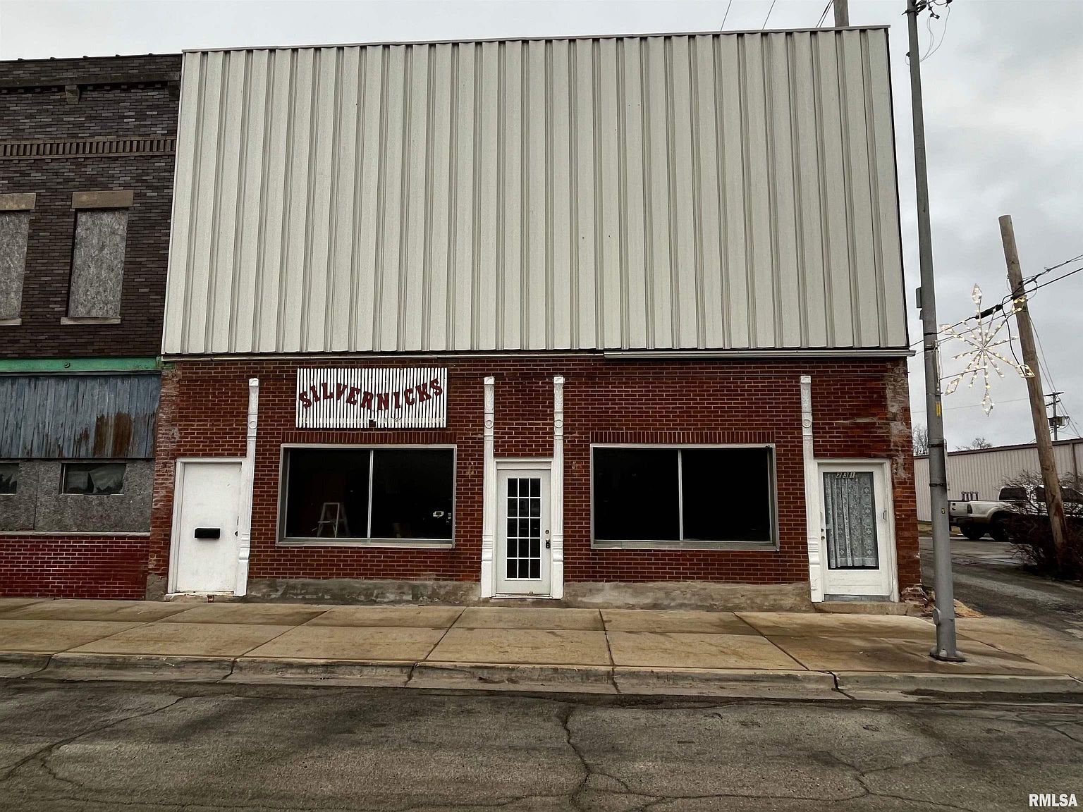 231 E Jackson St, Virden, IL 62690 Zillow