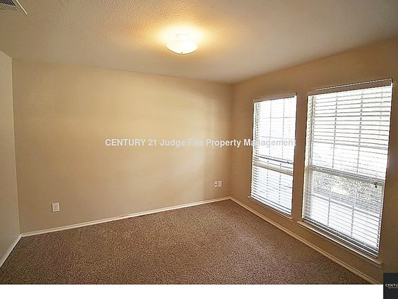 3rd image of 3604 Temecula Creek Trl