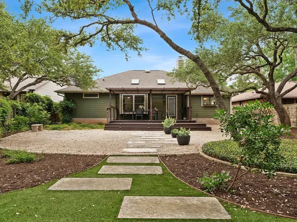 8335 Doe Meadow Dr, Austin, TX 78749