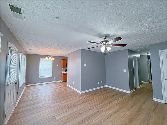 2nd image of 1403 Eastmont Dr NW #D