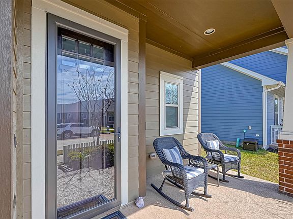 4th image of 18434 Blue Hollow Heights Dr