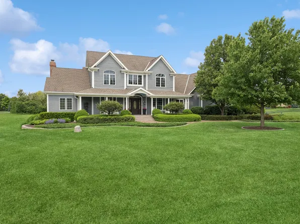 1807 Black Oak Dr, McHenry, IL 60050