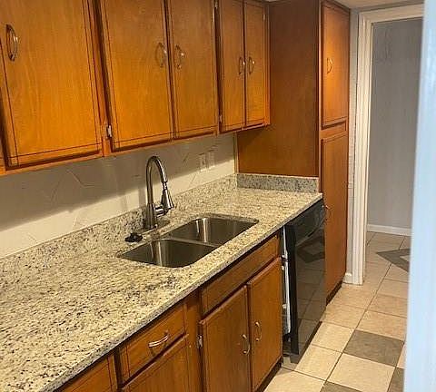 3rd image of 558 E Avenue J APT A