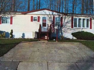 24 Keats Rd, North Brunswick, NJ 08902