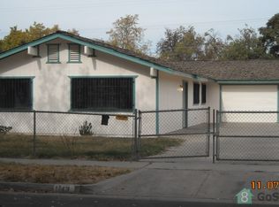 1143 E Garrett Ave, Fresno, CA