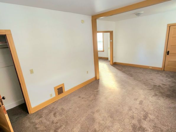 32 Milford St #2