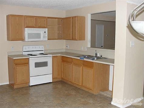 5th image of 4617 Indian Creek Dr