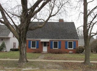 411 E Porter Ave, Chesterton, IN 46304