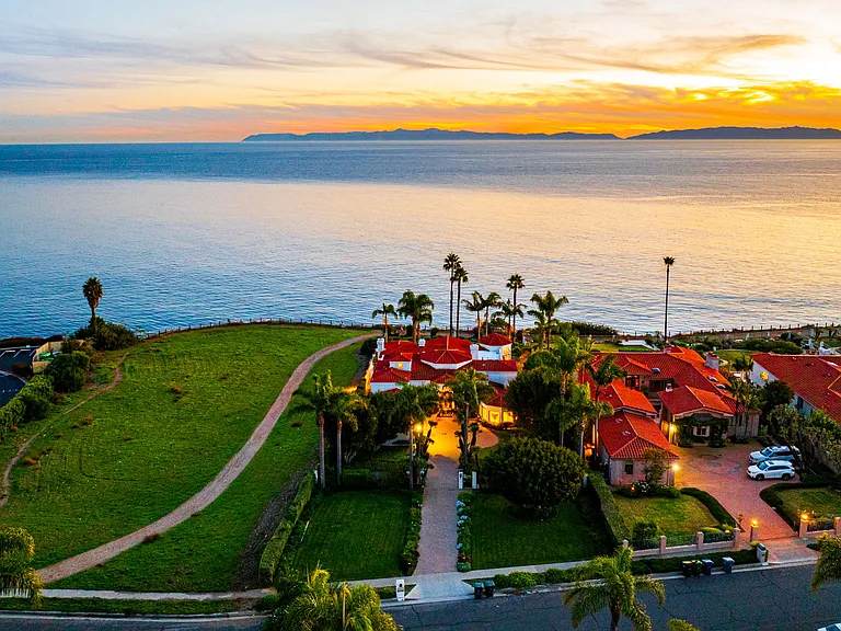 6410 Sea Cove Dr — Photo 7