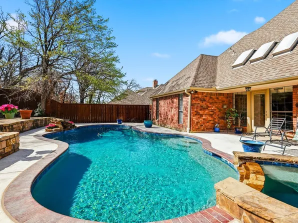 3233 High Meadow Dr, Grapevine, TX 76051