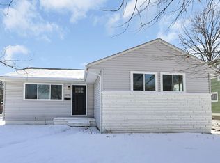 3277 Roswell Dr, Columbus, OH 43227