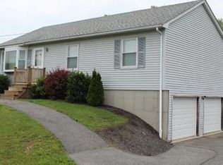 112 Jaime Lynn Ln, Swansea, MA 02777