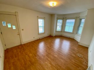 1712 Jackson St, La Crosse, WI 54601