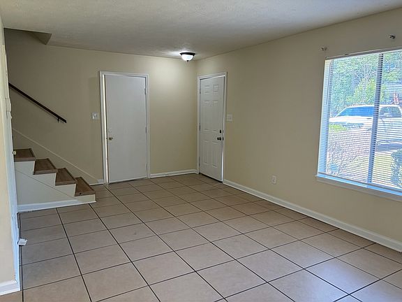 4th image of 1819 Salmon Dr