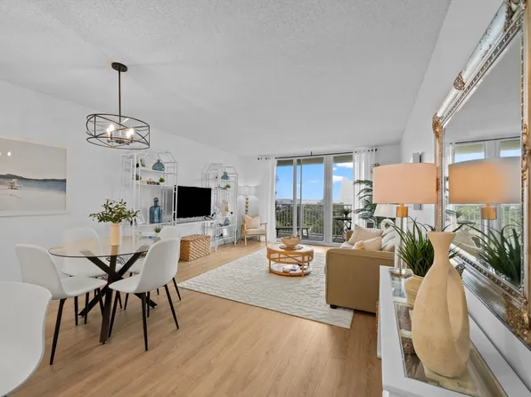 3540 S Ocean Blvd, South Palm Beach, FL