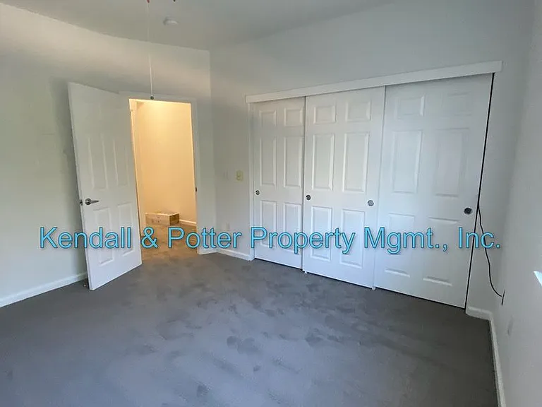 212 Everson Dr — Photo 7