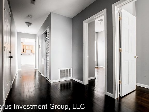 5th image of 5201 S Calumet Ave #3AF