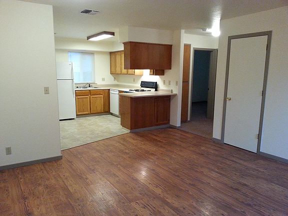 4th image of 307 Cedar St #A-b