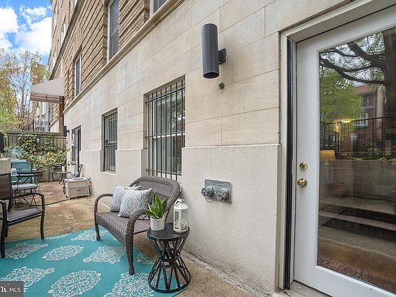 Outdoor patio