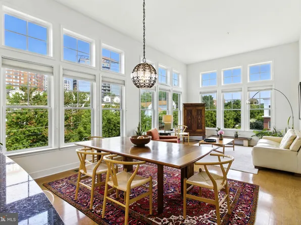 1418 N Rhodes St #B422, Arlington, VA 22209