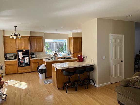 2nd image of 2101 Hillridge Dr #C