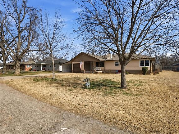 4th image of 306 S 2nd St