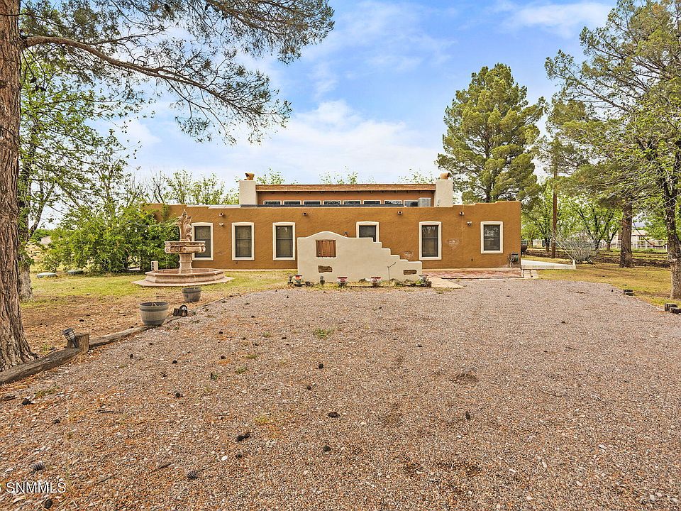 1st image of 1015 Lister Dr