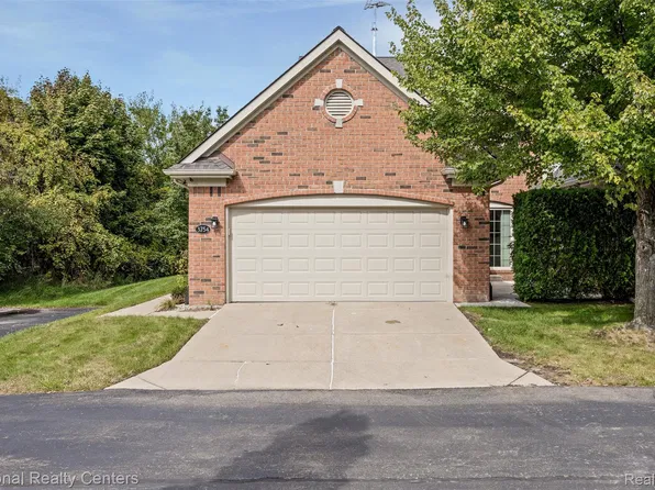 3754 Knightbridge Cir, Sterling Heights, MI 48314