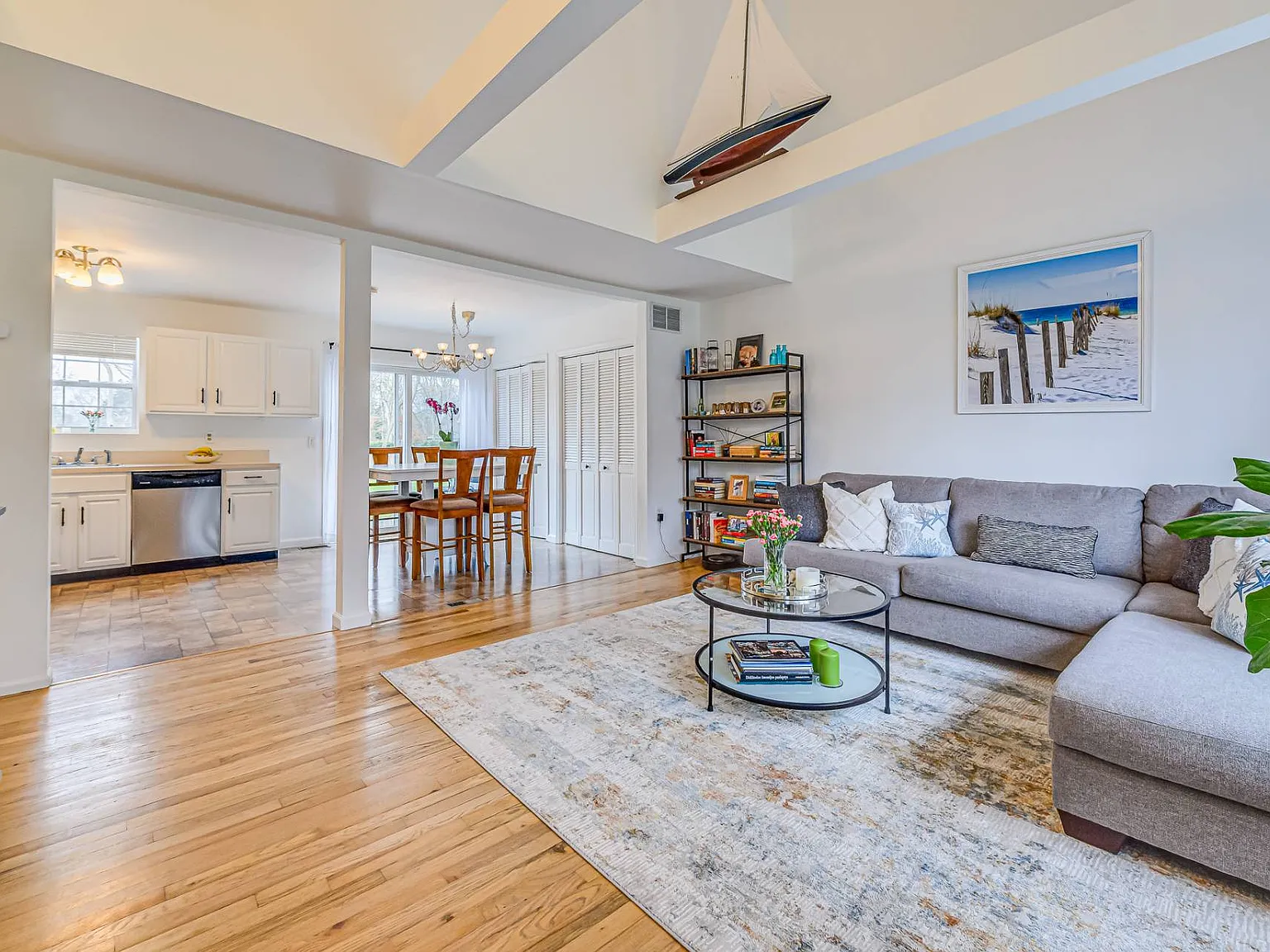 Hampton Bays is where you want to spend the summer — Photo 4