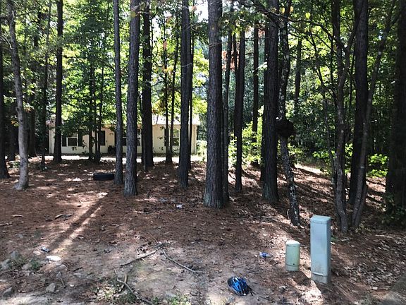 3rd image of 123 Julius Ln