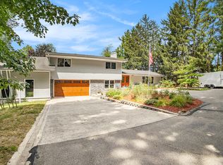 5255 16th Ave, Hudsonville, MI