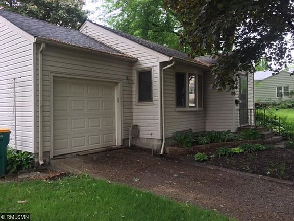 2nd image of 1013 Saint Thomas Ave
