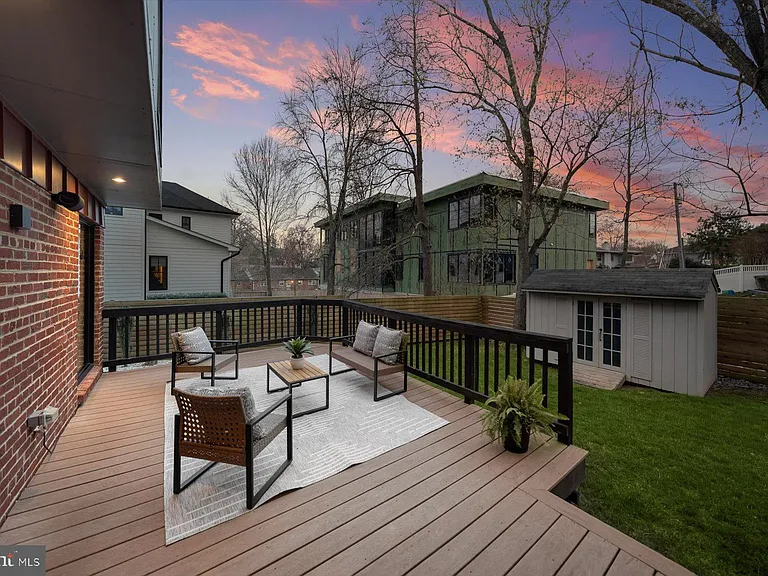 3004 N Underwood St — Photo 17