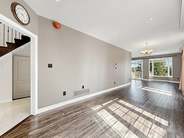 45 Cameo Dr — Photo 5