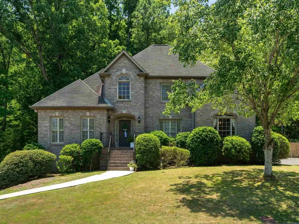 566 Bristol Ln, Birmingham, AL 35226