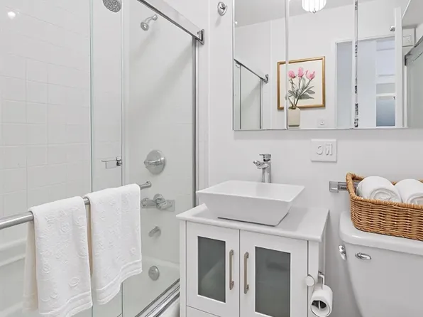 146 West 82nd Street image 12 of 14