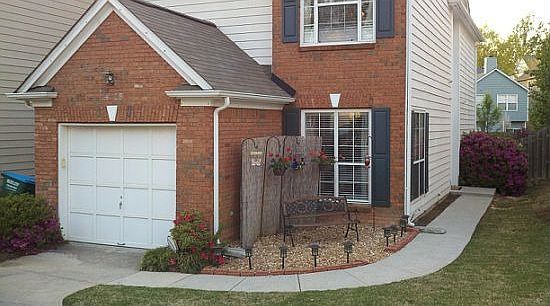 1st image of 4015 Oak Glenn Dr